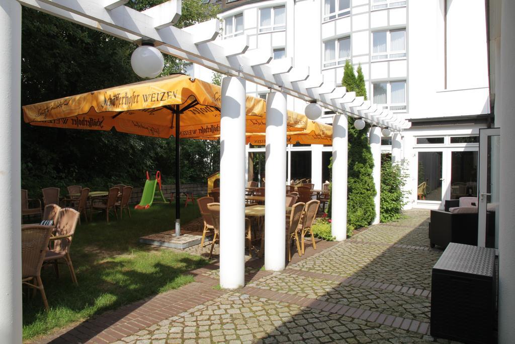 Relexa Hotel Bad Salzdetfurth Exterior photo
